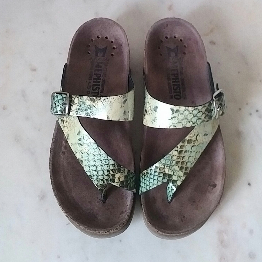 MEPHISTO - lime patent snakeprint leather Helen sandals